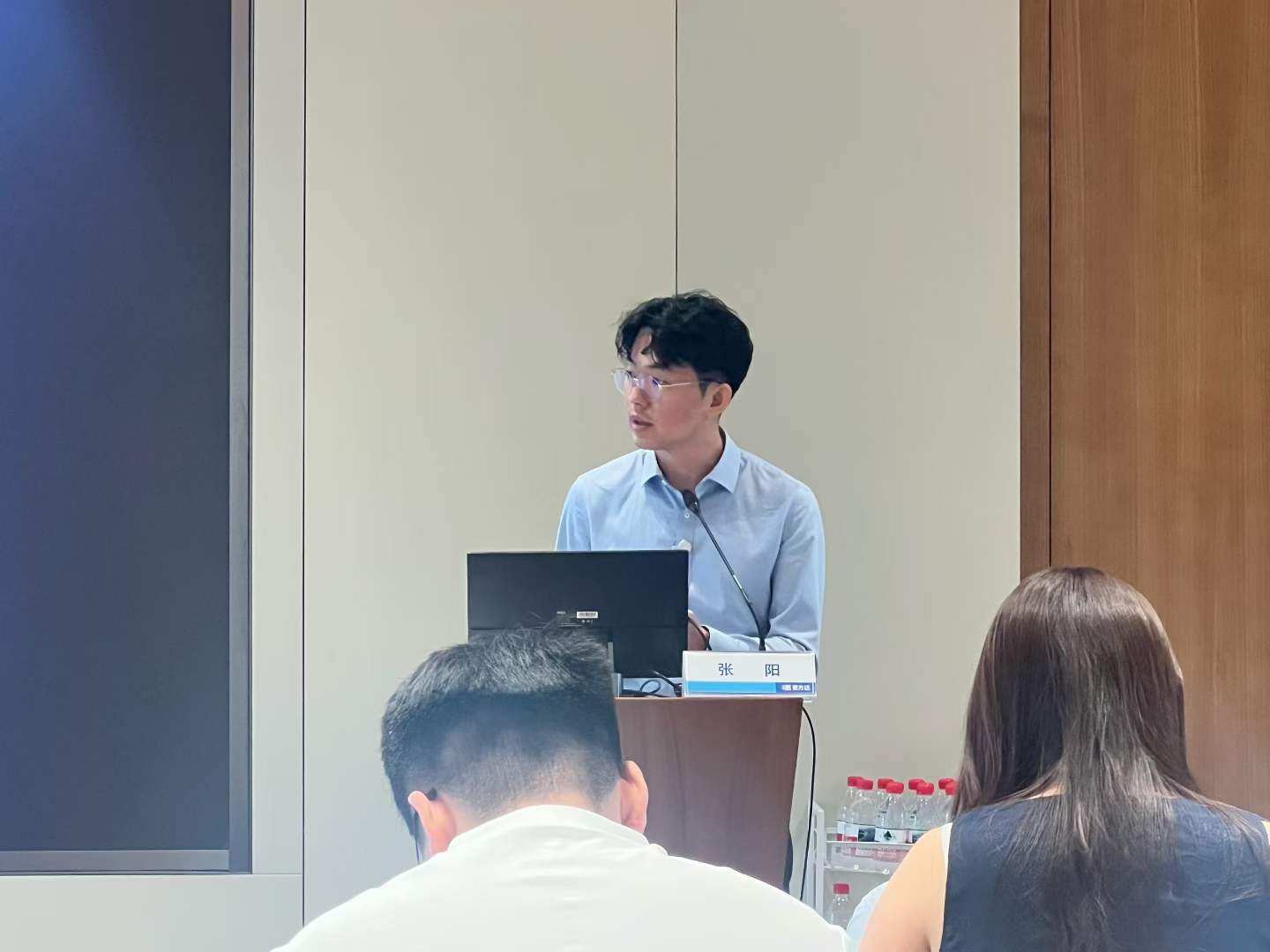 张阳老师在现场与学员交流